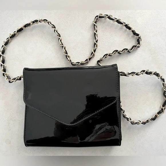 Vintage Cabrelli/ Black/ Faux leather/  Cross body bag/ Made in Canada - Picture 2 of 10